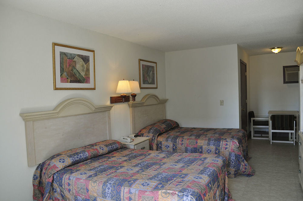 Oyo Hotel Myrtle Beach Kings Hwy מראה חיצוני תמונה