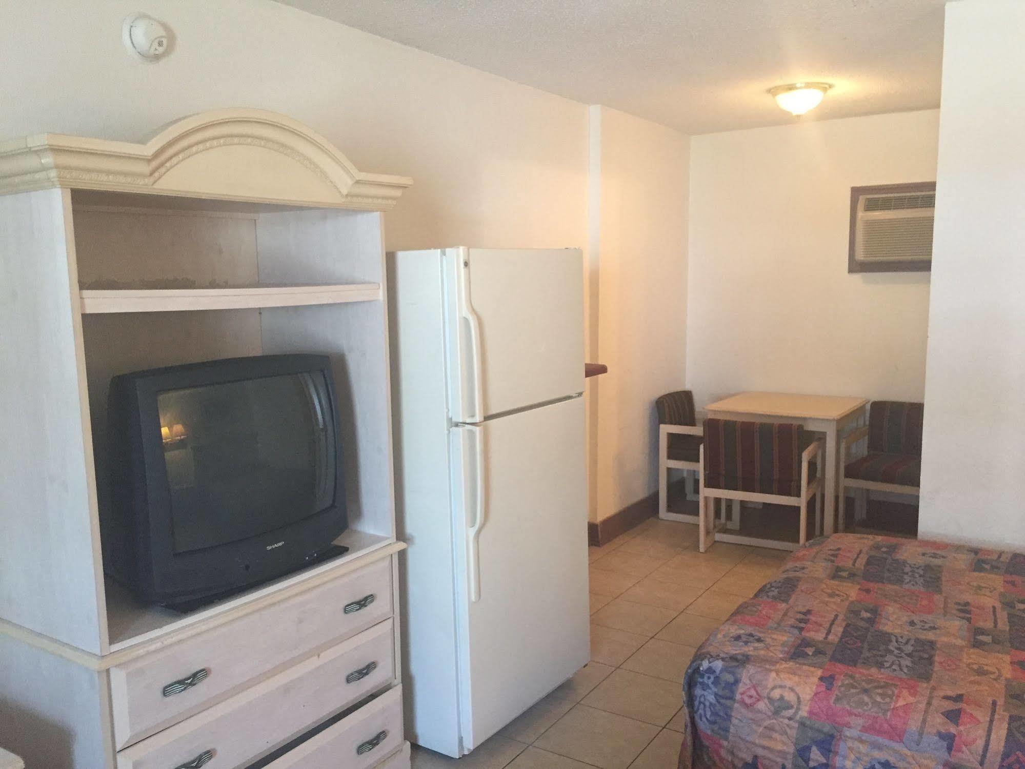 Oyo Hotel Myrtle Beach Kings Hwy מראה חיצוני תמונה